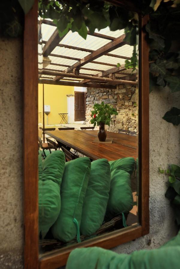 Hostel Havana เชสกี้ครุมลอฟ ภายนอก รูปภาพ